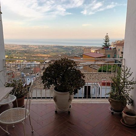 Ser-Jo Apartment Агридженто Екстериор снимка